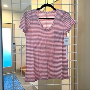 SOLD IRL NWT Abound v-neck stripe tee